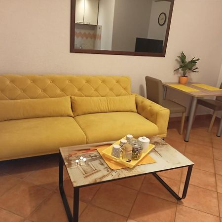 Apartment Piveta Trogir Bagian luar foto