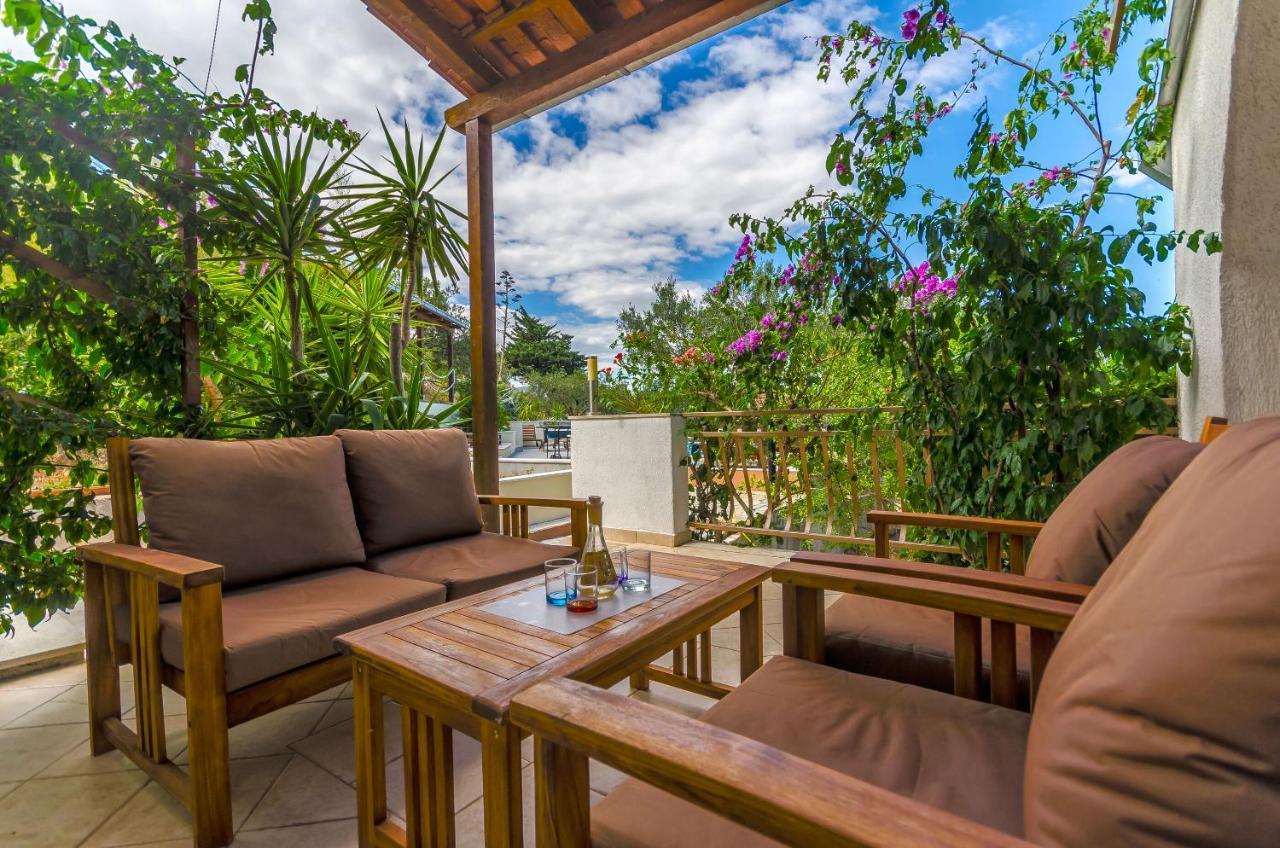 Apartment Piveta Trogir Bagian luar foto