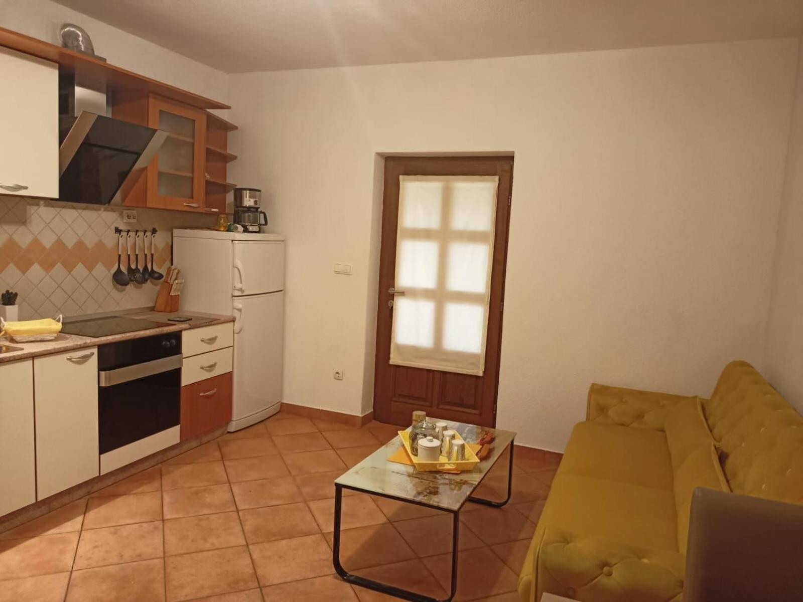 Apartment Piveta Trogir Bagian luar foto