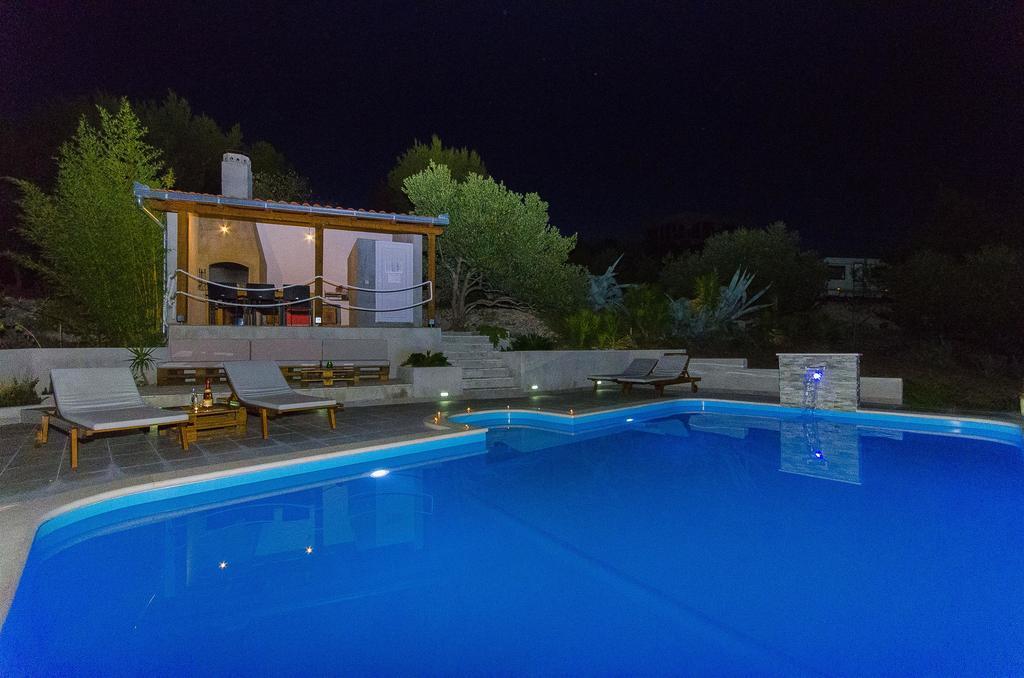Apartment Piveta Trogir Bagian luar foto