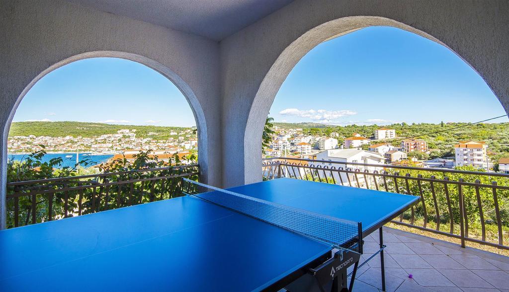 Apartment Piveta Trogir Bagian luar foto