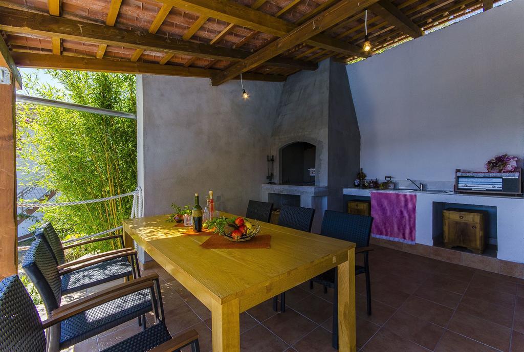 Apartment Piveta Trogir Bagian luar foto
