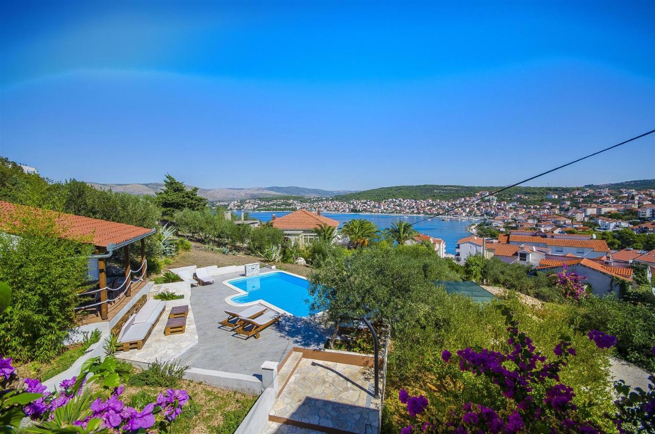 Apartment Piveta Trogir Bagian luar foto