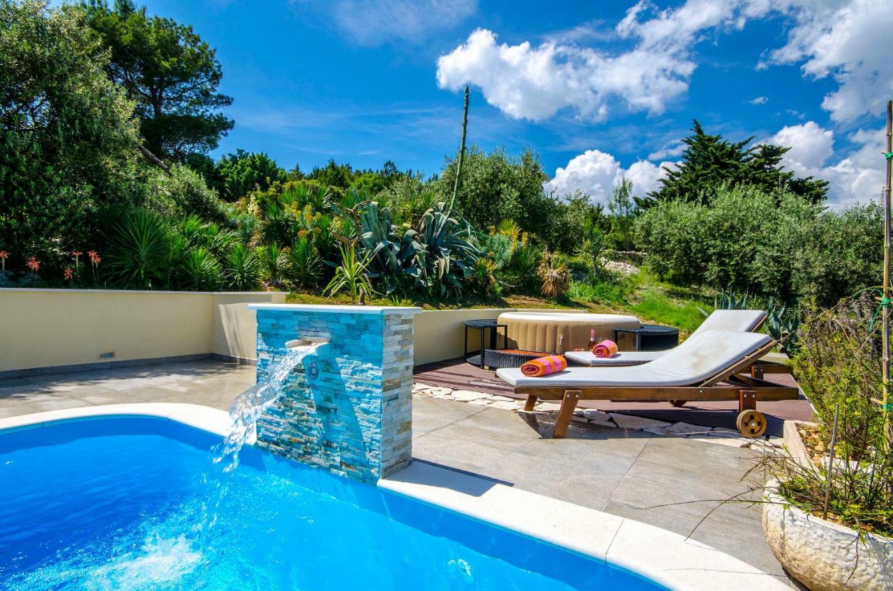 Apartment Piveta Trogir Bagian luar foto